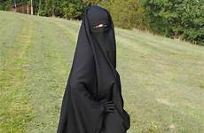 hijab niqab burqa abaya jilbab khimar burka patung fullbody shemagh besuchen