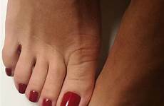 feet toe nails toes red pretty sexy искусство рисования ногти toenails красный классика всегда visit women