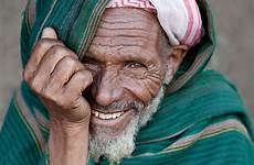 ethiopia smile bale dinsho elderly gesichter culturas marocain lustige souriant smiles hommes moore photoshelter smithsonian moroccan visages nestled geographic sorrindo