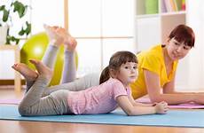 gymnastics mat hemma gymnastik activatoren bygger dotter gör moder mattt