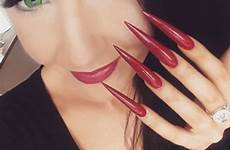 stiletto fingernails