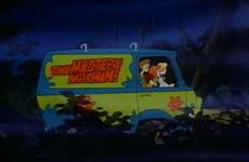 mystery machine gif giphy gifs find