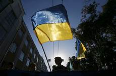 ukraine peace ukrainian protesters thousands draws tens maxim shemetov