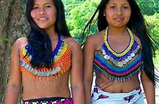 panama tribe embera amazonas central indigenas indigenous natives pose india americanas nativas camera nuberoja garotas nativo americanos nativos
