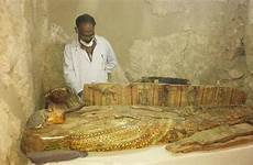 tomb ancient old year egyptian mummy mummies egypt artifacts found contains massive archaeologists cave spirit origins inside discovery incredible reveal
