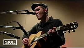 Brian Fallon of Gaslight Anthem performs "Here's Lookin' at You Kid" live on Crash Test Radio