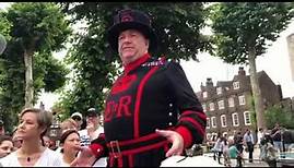 Beefeater Imitates Trump during guided tour around the Tower of London