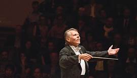 Mariss Jansons dirigiert Mozarts "Requiem" und Schönbergs "Ein Überlebender aus Warschau"