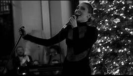 Miley Cyrus - Faithfully (Live from Chateau Marmont)