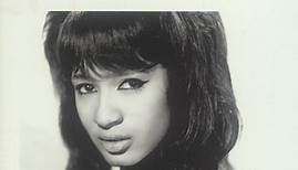 Ronnie Spector - Playlist: The Very Best Of Ronnie Spector