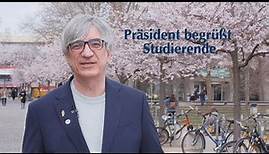 Herzlich willkommen: Präsident der Uni Göttingen begrüßt Studierende
