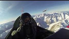 Kampfjet-Fight hoch über den Alpen! | Gülsha folgt dir