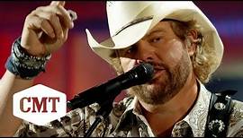 Toby Keith Performs “I Love This Bar” | CMT