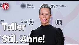 "Barcelona-Krimi"-Star Anne Schäfer: So stylisch sieht sie im echten Leben aus • PROMIPOOL
