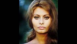 35 Stunning Color Photos of Sophia Loren in the 1950s and 1960s