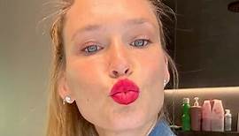 First time doing this myself !! 💋 What do you think? Did I do it right ? | Bar Refaeli