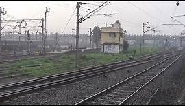 Glorious early morning arrival at Howrah Junction - Chennei Howrah Mail
