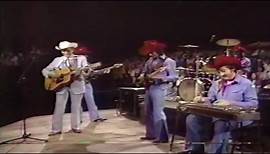 Ernest Tubb And The Texas Troubadours - I'm Walking The Floor Over You 1982