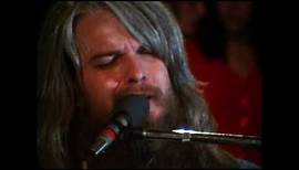 Leon Russell Sings “A Song for You”