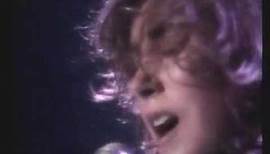 "How Am I Supposed To Live Without You" Laura Branigan Live