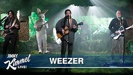 Weezer – A Little Bit of Love