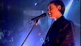 Elastica - Waking Up (Top Of The Pops #1)