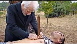 Alejandro Jodorowsky Performs Psychomagic, a Healing Art | Exclusive Clip