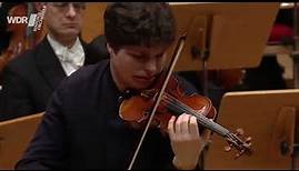 Augustin Hadelich performs his own cadenza to the Brahms Violin Concerto (Live, 2020)
