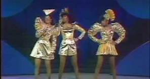 Pointer Sisters open American Music Awards with Medley (1985)