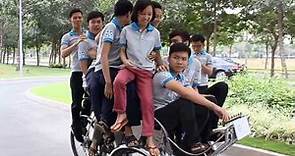 Diễm My tham gia xác lập kỷ lục xe xích lô chở nhiều người nhất Việt Nam