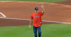 Oswalt throws out first pitch