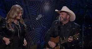 Watch Garth Brooks, Trisha Yearwood Perform "The Boxer" | A GRAMMY Salute To The Songs Of Paul Simon