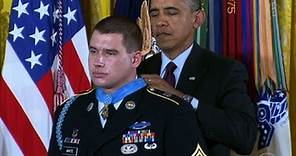Medal of Honor recipient shares harrowing tale of heroism