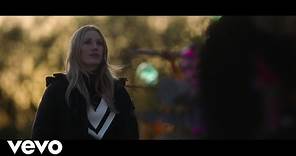 Ellie Goulding - River (It's Coming On Christmas) | Official Video