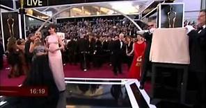 Anne Hathaway Reveals Her Breasts At The 85th Academy Awards OSCARS 2013