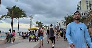 Walking down the beautiful Hollywood beach boardwalk Florida in 4K