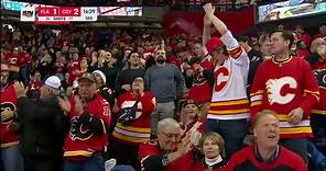Mikael Backlund scores shorty vs. Panthers