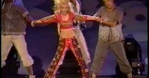 Christina Aguilera - Genie in the bottle. ONE of her FIRST LIVE performance on TV !!!