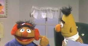 Sesame Street: Ernie's Guessing Game With Bert