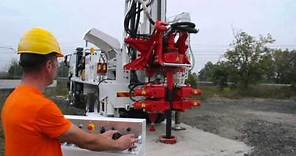 MI28 water wells drilling rig, 35 tons pull back and automatic drill pipes loader