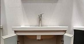 ST1001 不鏽鋼+鋁合金材質鏡櫃盆組 #浴櫃王 #浴櫃組 #衛浴 #浴室 #寬敞收納設計 #不鏽鋼 #鋁合金 #開放式收納