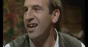 Rising Damp - 2X7 - Things that go bump in the night