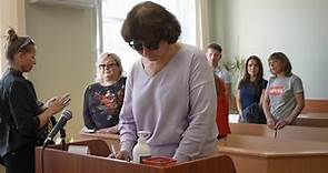 Suspended sentence for woman who left note on Putin's parents' grave