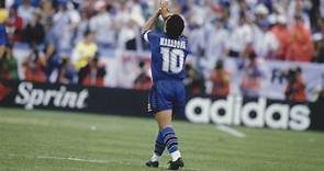 "Me cortaron las piernas": la historia detrás de la famosa frase que pronunció Diego Maradona al dar positivo en el Mundial de Estados Unidos 1994 | DAZN News ES