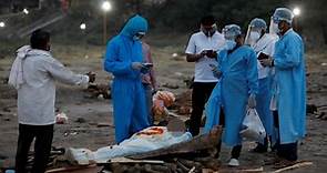疑因疫情兇猛處理不及 印度恆河驚現數十具遺體被沖上岸 | 國際要聞 | 全球 | NOWnews今日新聞