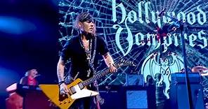 Hollywood Vampires - The Boogieman Surprise Live (Official Video)