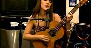 FEIST - PERFORMS ALL ACOUSTIC ON A CITY BUS - 2007 - VOB