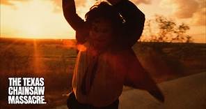 The Texas Chain Saw Massacre (1974) - The Chainsaw Dance (4k)