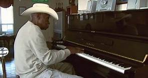 Pinetop Perkins Blues Piano Legend plays "44 blues"
