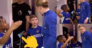 Conor Gallagher Ignores Chelsea Mascot Before Burnley Match Starts
